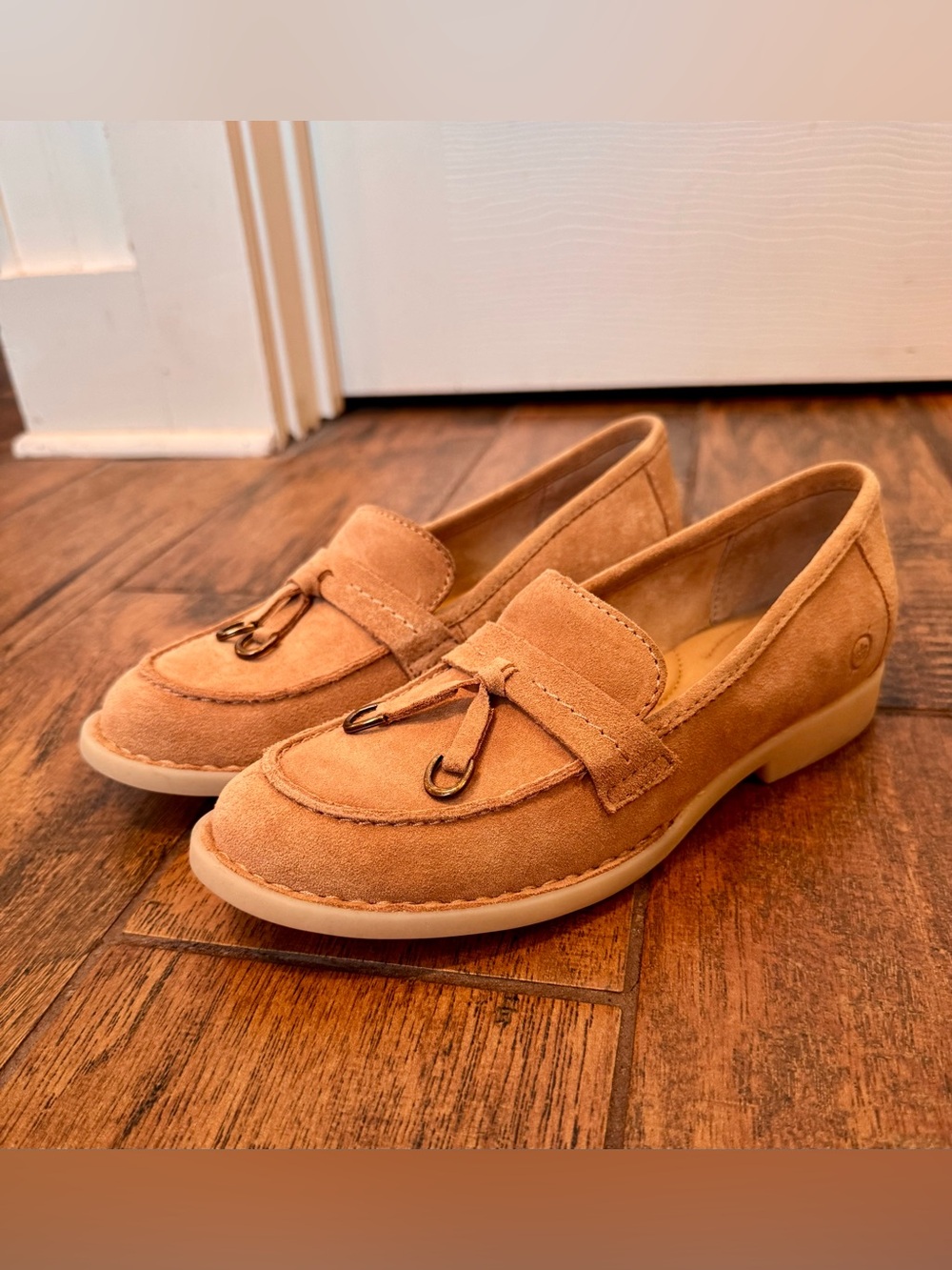 Women’s Born Mika Loafer Suede Tassel Loafers in Natural Tan 6.5